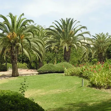 Appartamento Beautiful With Sea Views, Benal