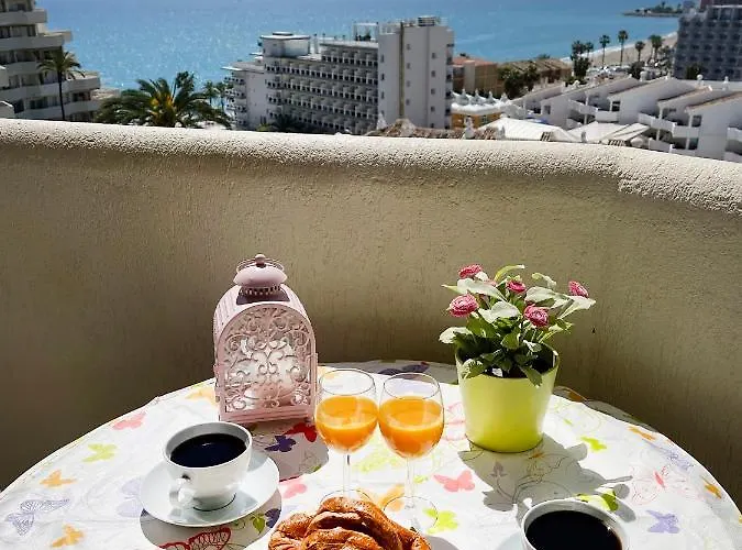 Beautiful With Sea Views, Benal Apartman Benalmádena