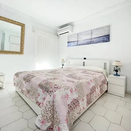 Apartment Beautiful With Sea Views, Benal