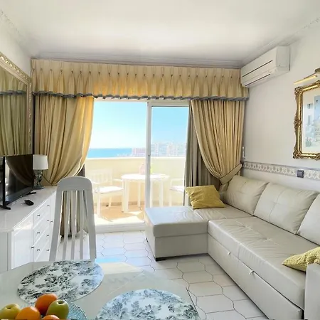Beautiful With Sea Views, Benal Apartment