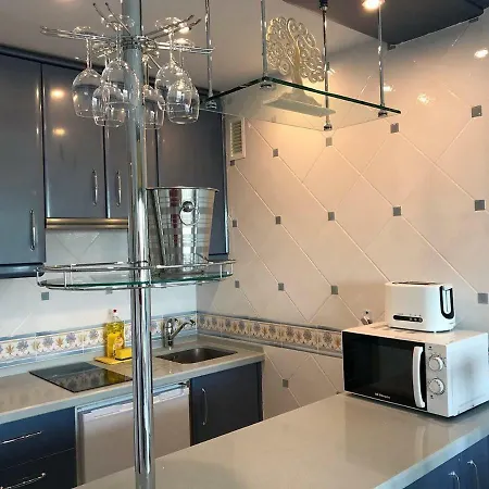 Beautiful With Sea Views, Benal Apartment Benalmadena